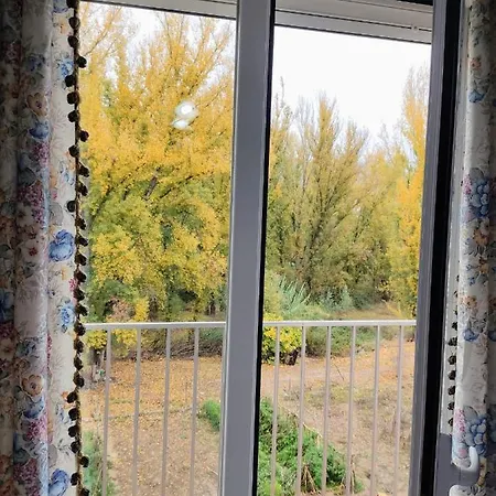 Vivienda Rural Saltos De La Osera Holiday home *