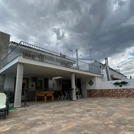 Vivienda Rural Saltos De La Osera Holiday home