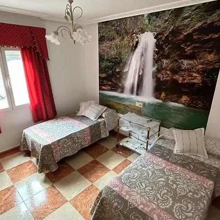 Holiday home Vivienda Rural Saltos De La Osera *