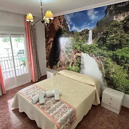 Holiday home Vivienda Rural Saltos De La Osera
