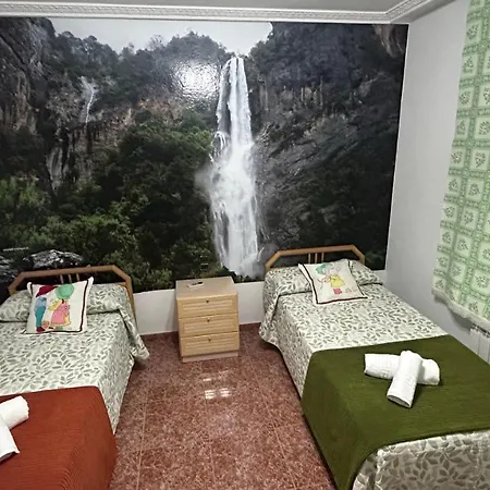 Vivienda Rural Saltos De La Osera Holiday home Mogon
